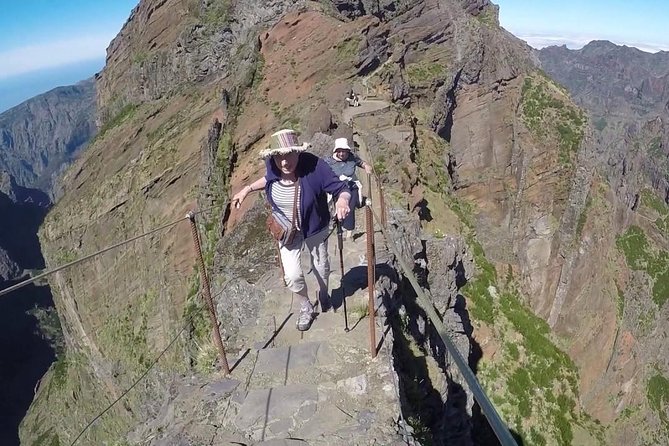 Pico Arieiro To Pico Ruivo / Highest Peak Challenge - Fitness Level Requirement