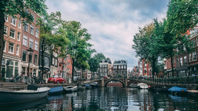 Picture Perfect Amsterdam: A Photo Tour Experience - Restrictions