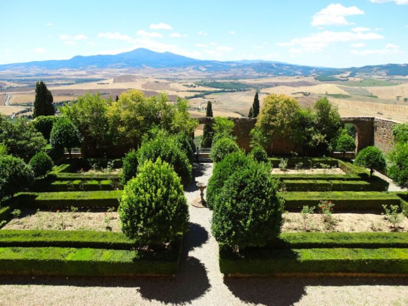 Pienza: Private Walking Tour in the Heart of Tuscany - Key Points