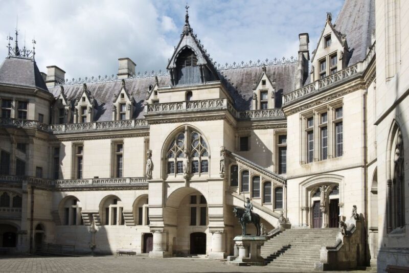 Pierrefonds: Pierrefonds Castle Entrance Ticket - Castle Information
