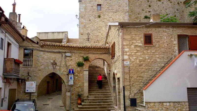 Pietramontecorvino: Scenic Village Walking Tour - Guide and Language