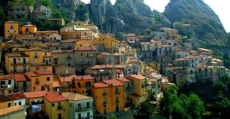 Pietrapertosa: 2-Hour Historical Walking Tour - Historical Significance and Arab Influences