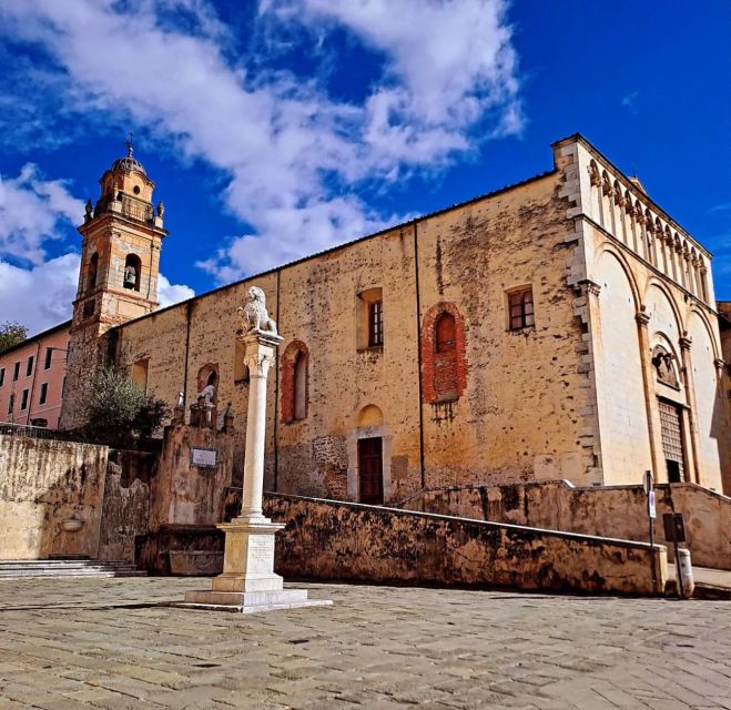Pietrasanta: SIGHTSEEN TOUR WITH PRIVATE PHOTOGRAPHER - Frequently Asked Questions