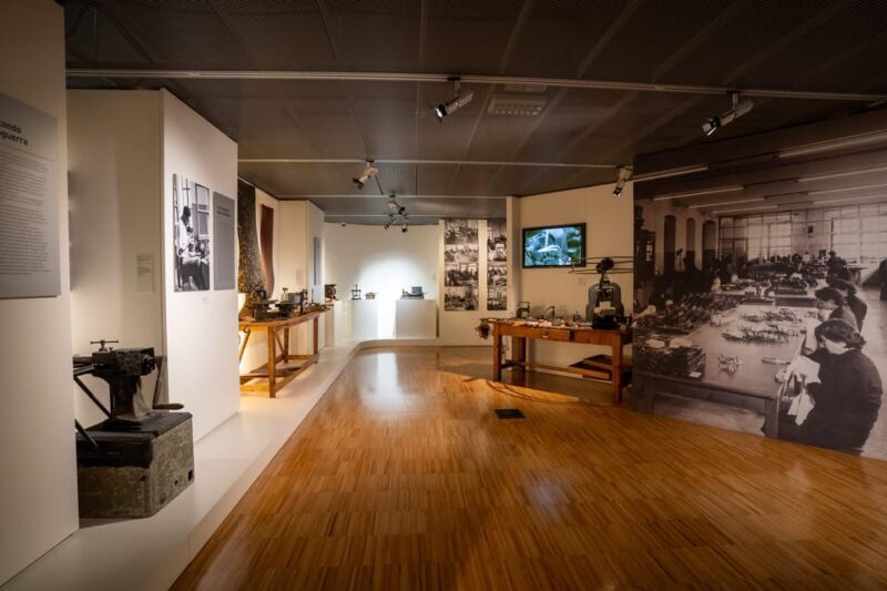 Pieve Di Cadore: Eyewear Museum Guided Tour - Importance of the Eyewear Industry