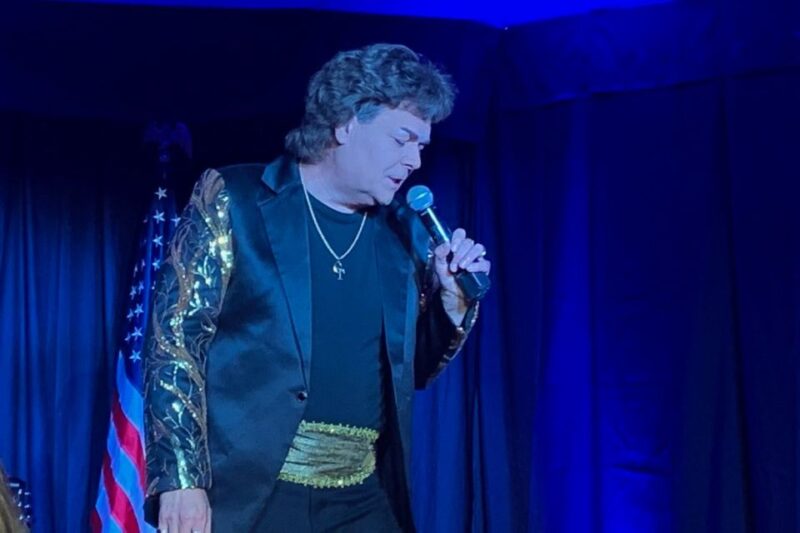 Pigeon Forge: Conway Twitty Tribute Show by Travis James - Unique Selling Points