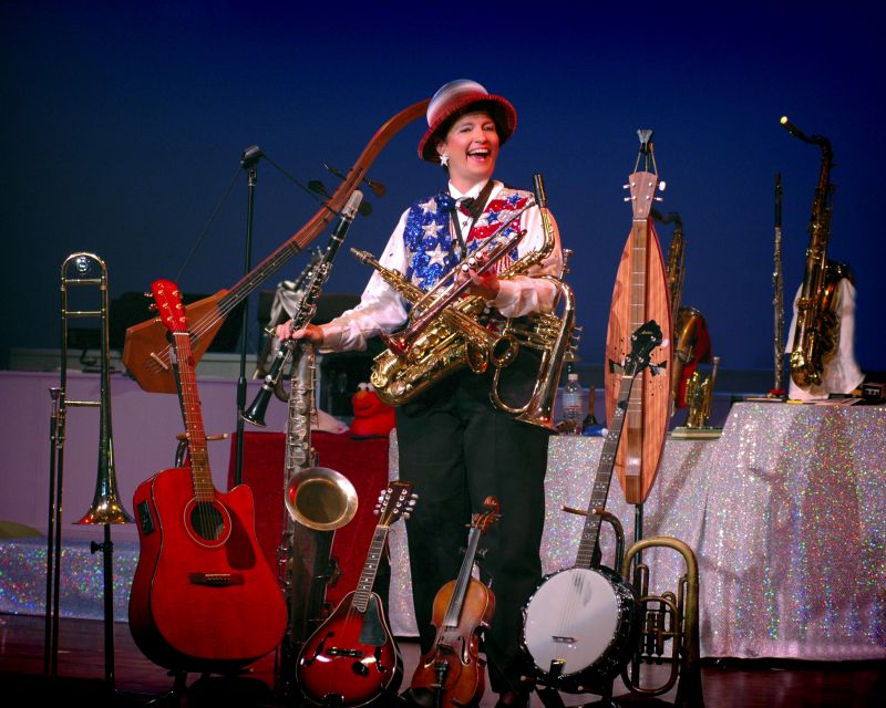 Pigeon Forge: Patty Waszak Music and Comedy Show - Performance Highlights