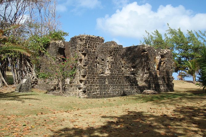 Pigeon Island Shuttle Service Round Trip - Included Amenities and Activities