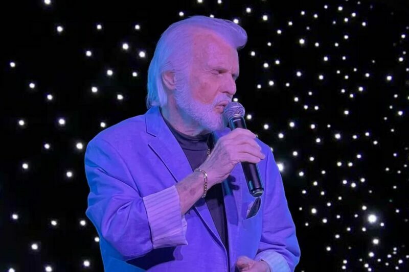 Pigion Forge: Elvis and Johnny Cash Tribute Show Ticket - Performers and Authenticity