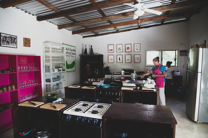Pigs and Rum Cooking Class - Sit-Down Dining Experience