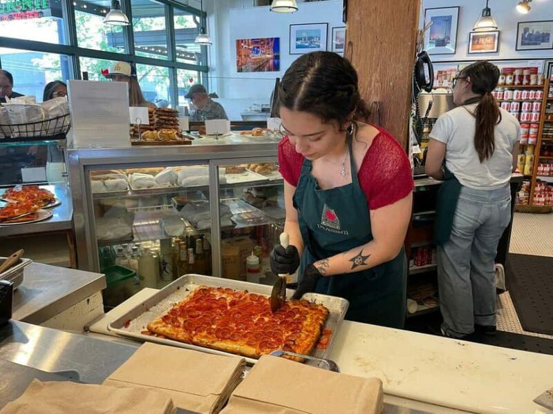 Pike Place Market: Meet the Market - Food and Fun Tour - Key Points