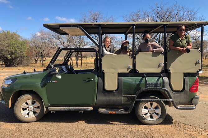 Pilanesberg National Park Safari in Open Vehicle From Johannesburg - Included Features and Dining Options