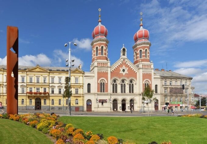 Pilsen: Old Town Guided Walking Tour - Availability and Reservations
