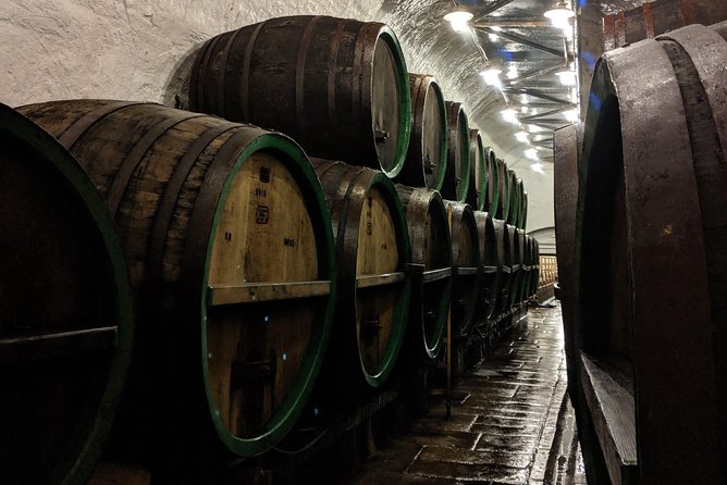Pilsner Urquel Brewery With Tasting + Sightseeing (From Prague) - Tasting the Signature Pilsner