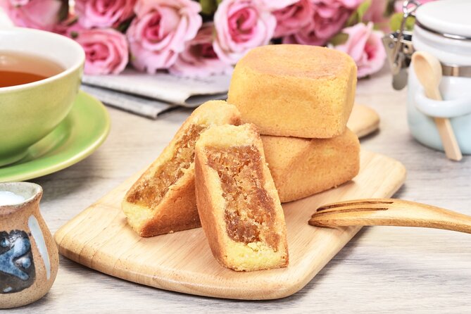 Pineapple Pastry With Egg Yolk, Longan Cake, High Mountain Oolong Tea. Taiwan Traditional Dessert Experience-D (Taipei Cooking Class) - Course Overview