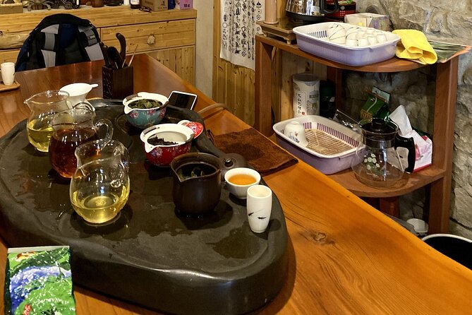 Pinglin Tea Culture & Maokong Day Tour From Taipei - Exploring Shiding District