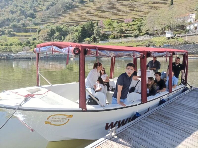 Pinhão: Douro River 1H Boat Trip With Port Wine - Customer Feedback and Ratings