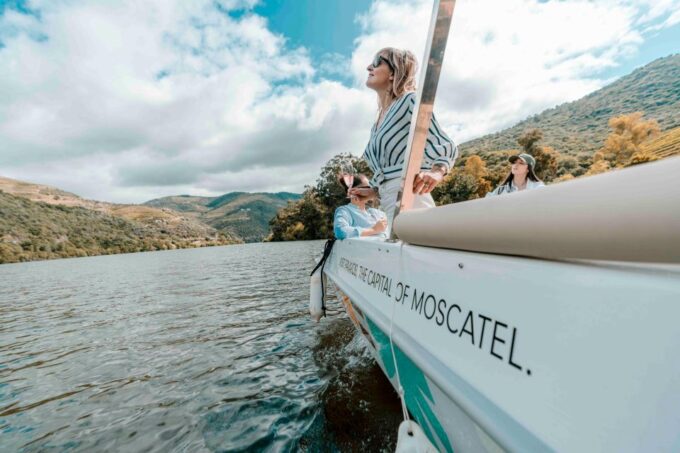 Pinhao: Douro River Solar Boat Tour - Wine Tasting Included - Wine Tasting at Adega De Favaios