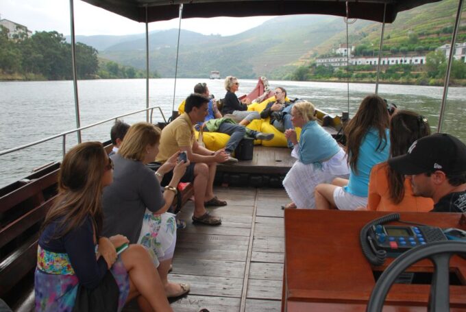Pinhão: Private Rabelo Boat Tour Along the River Douro - Exploring the Douro Valley