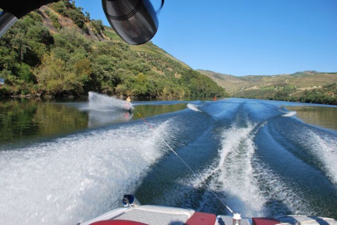 Pinhão: River Douro Speedboat Tour With Water Sports - Tour Duration and Cancellation