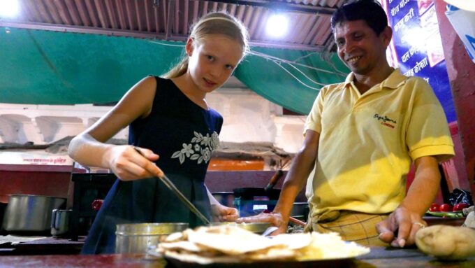 Pink City Jaipur Heritage Walking & Street Food Tour - Meeting Point and Transportation