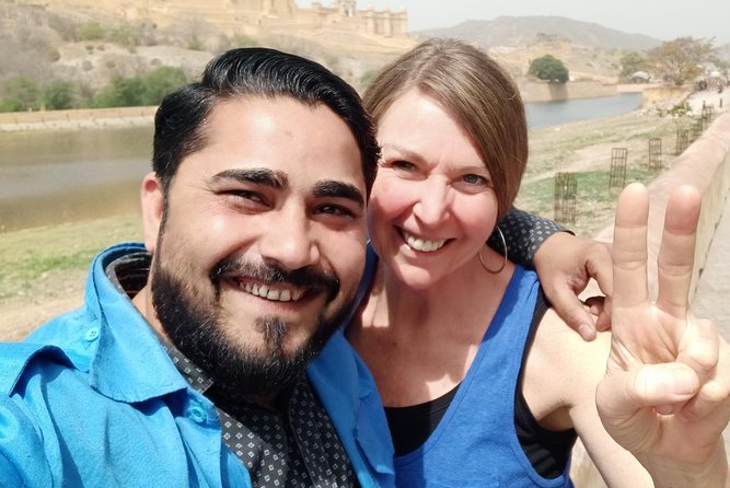 Pink City Private Day Tour by Tuk Tuk With English Speaking Driver.. - Pickup and Drop-off Details