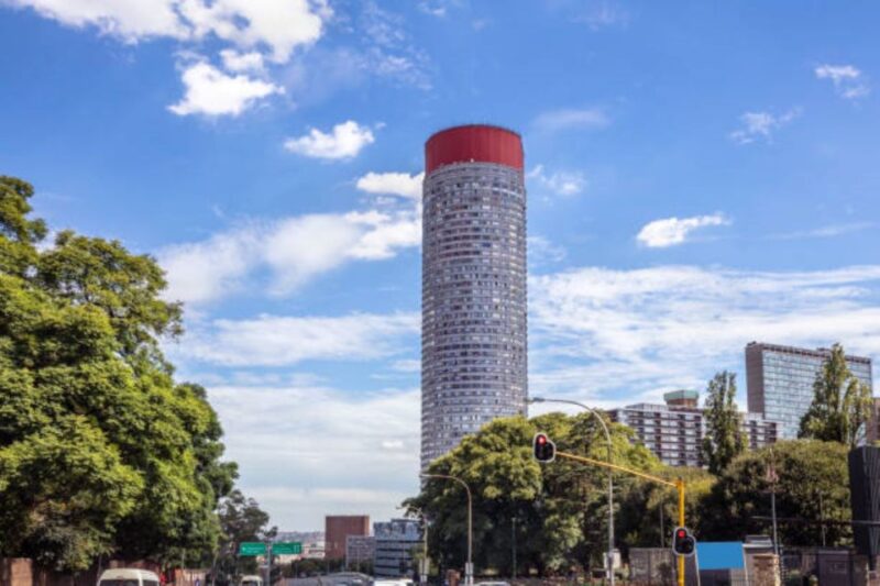Pink Full Day Johannesburg & Gold Reef City Theme Park Tour - Key Points