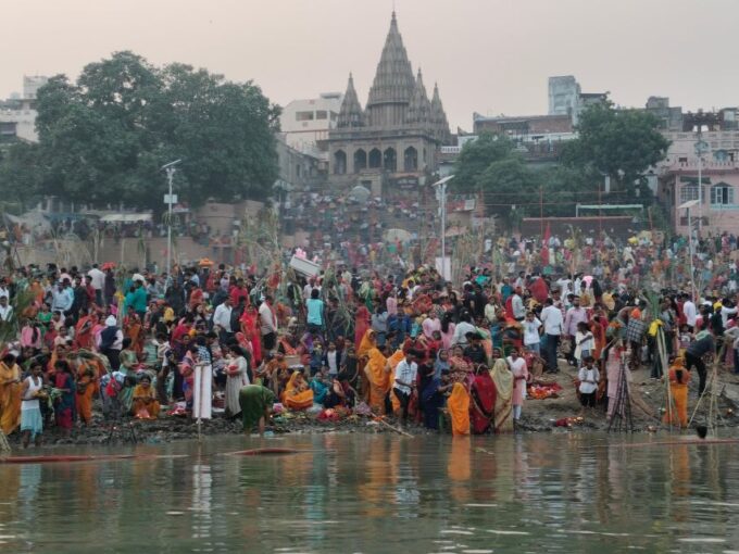 Pintu Tourist Guide in Spanish & English in Varanasi/Benares - Guided Walking Tour of Varanasi