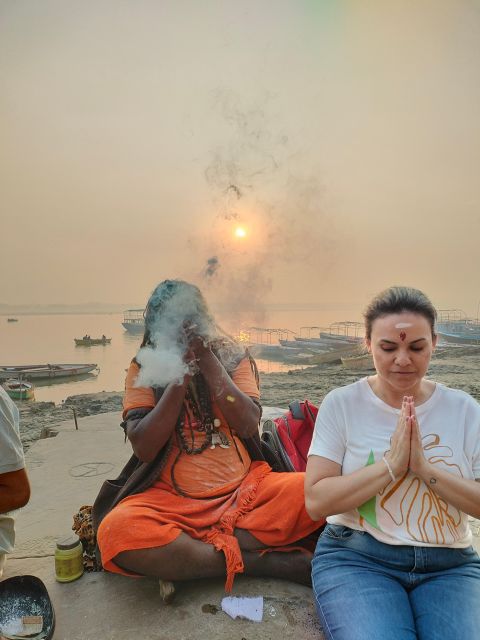 Pintu Tourist Guide in Spanish & English in Varanasi/Benares - Sunrise and Sunset Boat Rides