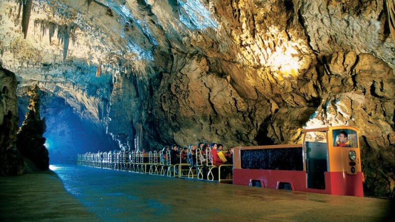 Piran: Half-Day Caves and Castles Tour From Portorož - Accessibility and Cancellation