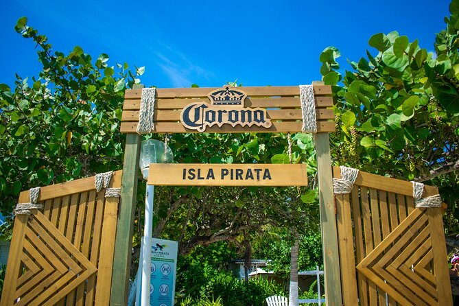 Pirate Island - Island Dining Experience
