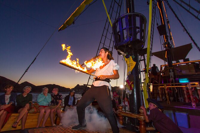 Pirate Ship Sunset Dinner and Show in Los Cabos - Dinner Offerings and Open Bar