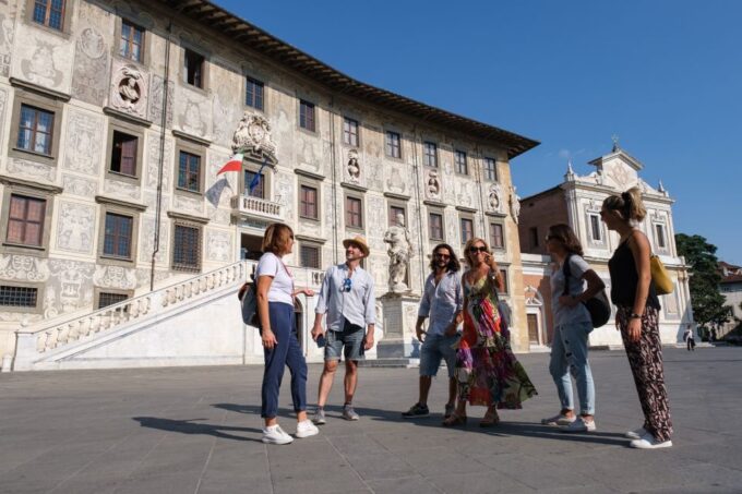 Pisa: City Sightseeing Walking Tour With Snacks and Drinks - Meeting Point and Logistics