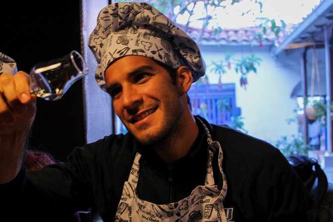 Pisco Tasting Experience - Tasting Pisco Varieties