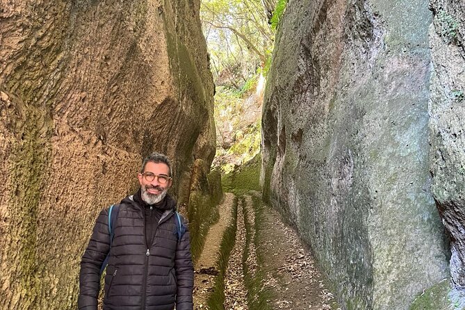Pitigliano in the Footstep of the Etruscan: Hike and Wine Tasting - Quick Points