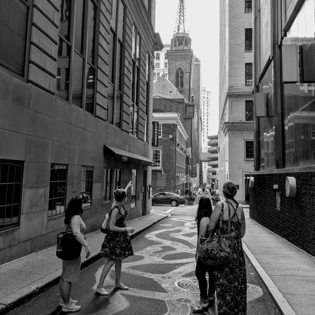 Pittsburgh: Evening Ghost & History Downtown Walking Tour - The Experience: Atmosphere and Comfort