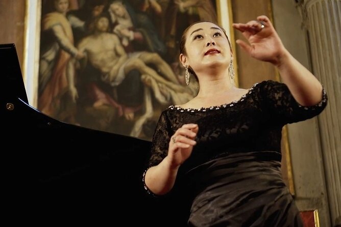 Pizza Dinner and Italian Opera Arias Concert in Florence - Opera Concert Program