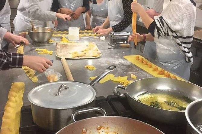 Pizza & Gelato: Family Cooking Class in Florence - Included Experiences