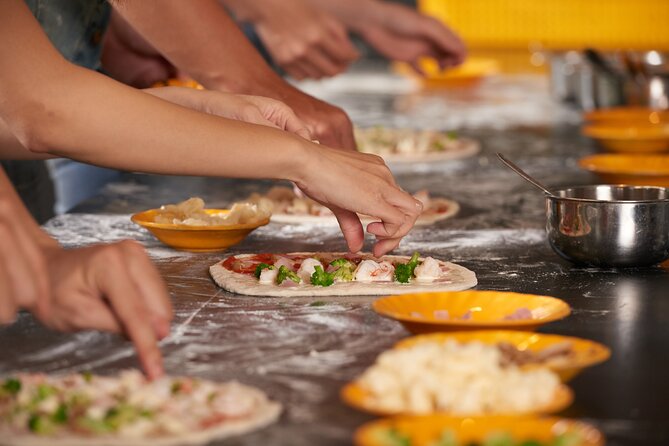 Pizza, Pasta and Tiramisù Cooking Class With Chef in Rome - Quick Points