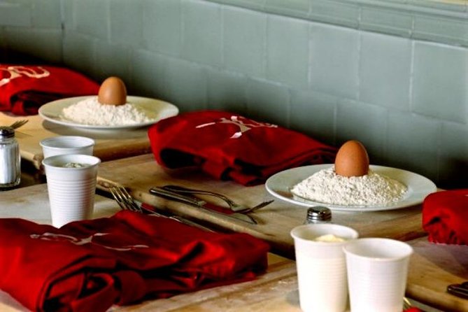 Pizza, Pasta and Tiramisù Cooking Class With Chef in Rome - Communication Challenges