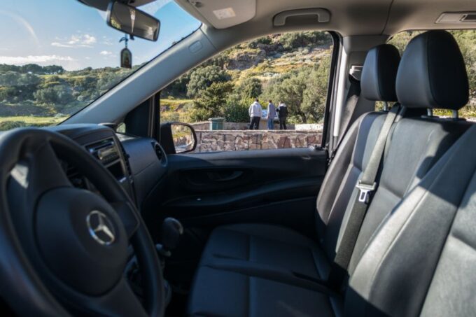 Plaka: Milos Highlights Private Tour With Hotel Pickup - Hotel Pickup and Drop-off