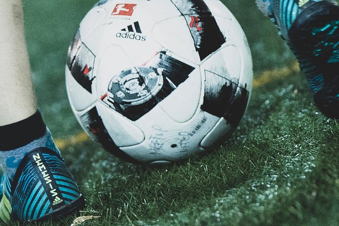 Play Football Friendly in Vienna - Included Equipment