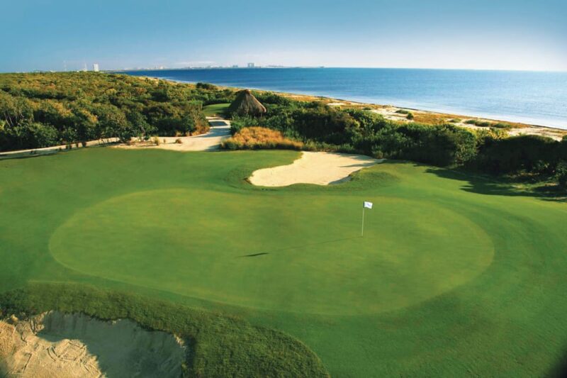 Play Riviera Cancun Golf Course - Unique Course Elements