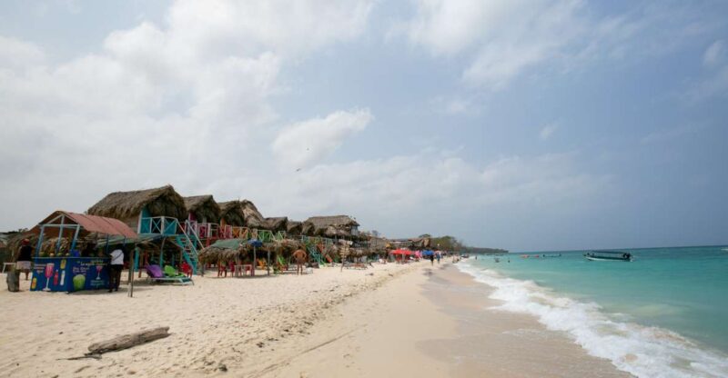 Playa Blanca Full-Day Trip From Cartagena - Itinerary and Experience