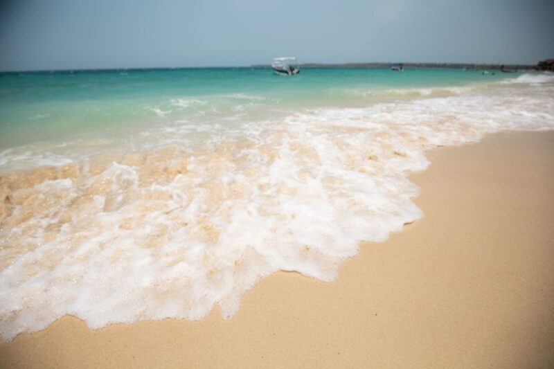 Playa Blanca Full-Day Trip From Cartagena - Transportation and Pickup Details