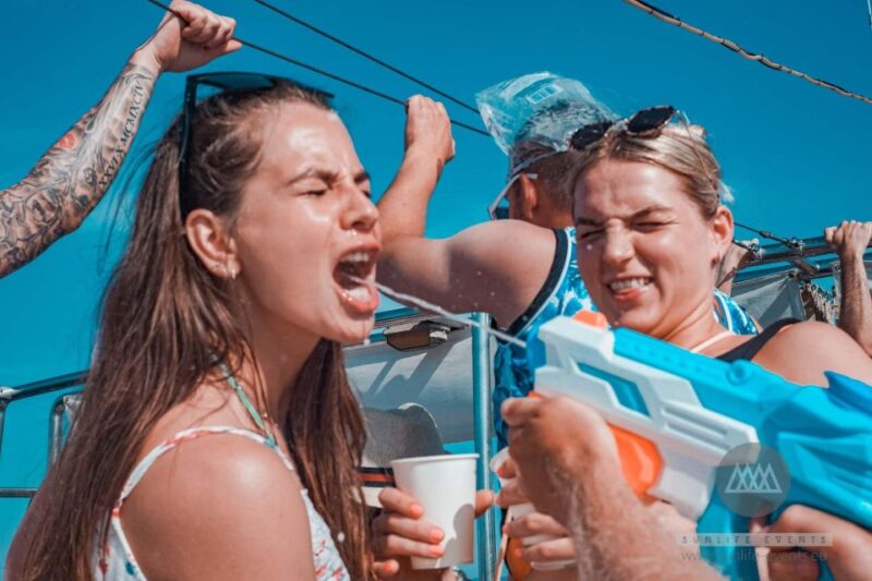 Playa De Palma: Boat Party With DJ, Buffet and Entertainment - Cuisine and Dining Experience