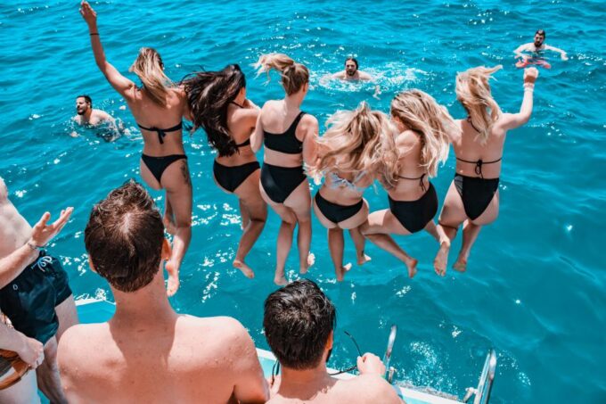 Playa De Palma: Boat Party With DJ, Buffet and Entertainment - Frequently Asked Questions