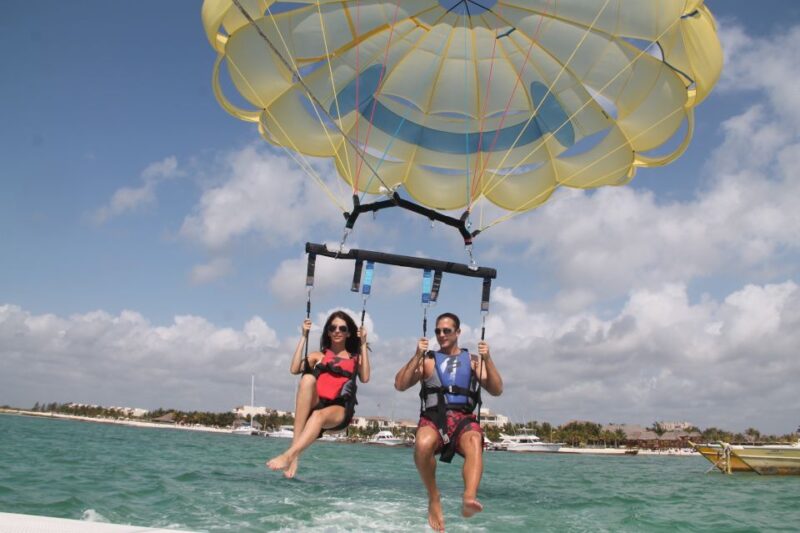 Playa Del Carmen: Parasailing Adventure With Transfer - Live Tour Guide Options