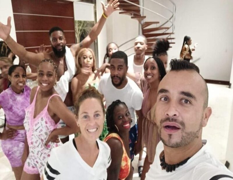Playa Del Carmen: Salsa/Bachata Private Class - Meeting Point
