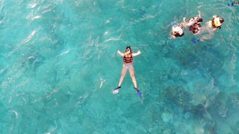 Playa Del Carmen: Sian Kaan Deluxe Boat Tour - Included Amenities