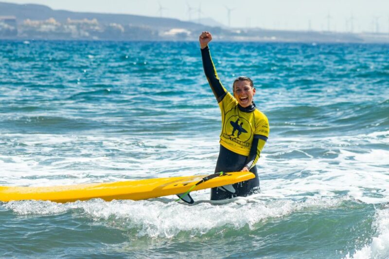 Playa Del Inglés: Surfing Class for Beginners - Key Points